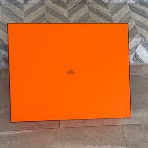 Hermès large Signature Orange blanket gift Box